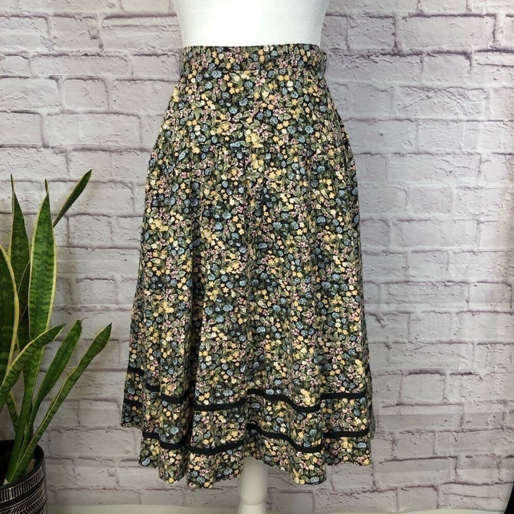 Vintage 70’s cottagecore floral skirt